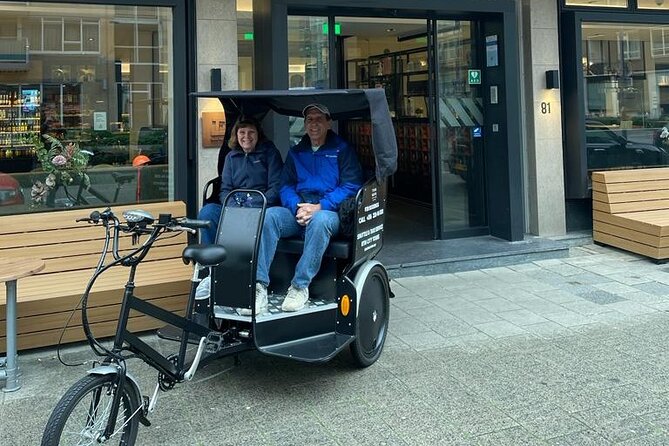 Private Pedicab/Rickshaw Tour of Rotterdam With a Local Guide - Rotterdam City Hall, one of the survivors
