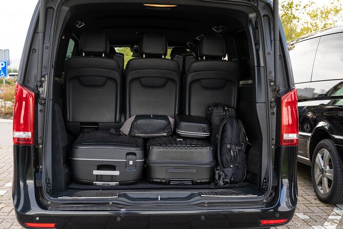 Private Taxi Airport Transfer to or from Schiphol Airport (AMS) - Why the driver matters more than the taxi itself