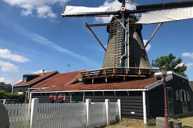 Private tour from Amsterdam, windmills, clogs & cheese.. - Zaanse Schans and the Dutch windmill scene