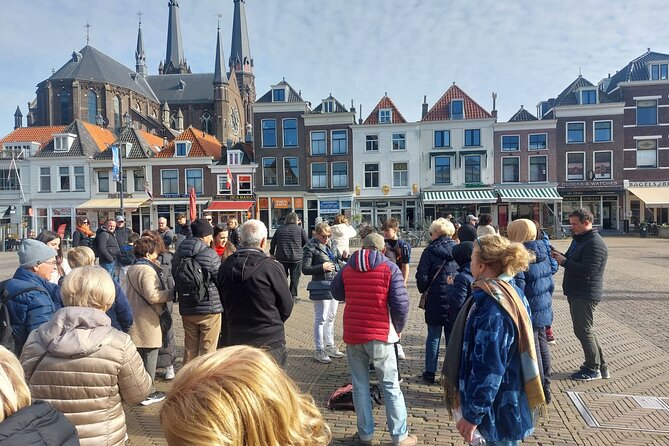 Private Tour of Delft & Rotterdam with Cube House and Transfer - A pause at Beestenmarkt before the train