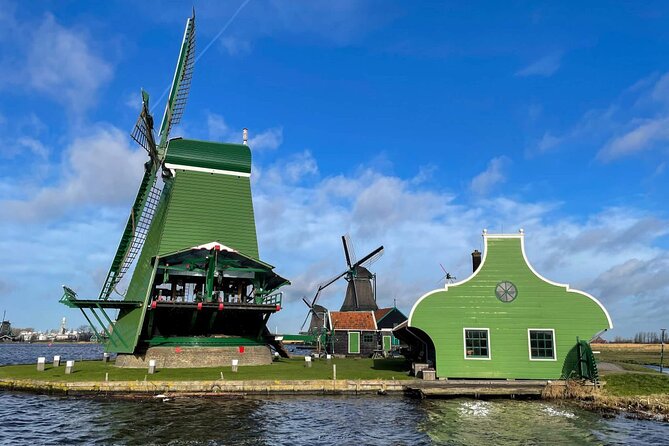 Private Tour to Giethoorn with boat and Zaanse Schans windmills - Timing, weather, and small practical details