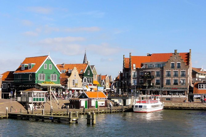 Private Tour Zaanse Schans Windmills and Volendam in Jaguar - A private route into the Dutch countryside