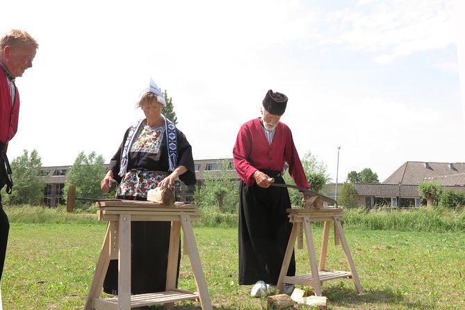 Private Workshop for Wooden Shoe Making in Simonehoeve - What to bring and how to set expectations