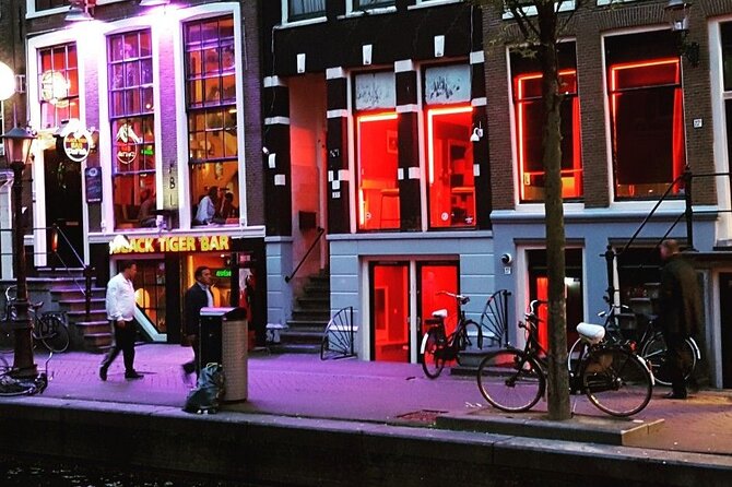 Red Light District Primetime Private Tour for 18+ Only - Beurs van Berlage and the walk back