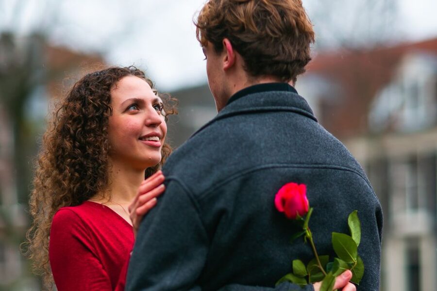 Romantic Photoshoot Experience for Couples in Amsterdam - Digital photos delivered without a long wait