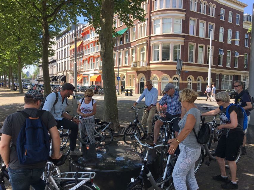 Rotterdam: 2.5-Hour Highlights Bike Tour - City Hall and the Markthal