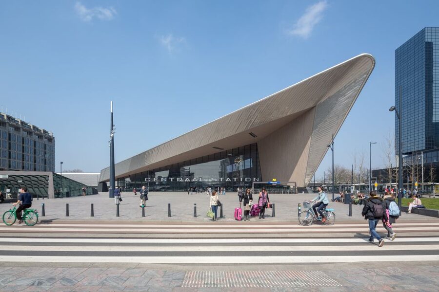 Rotterdam: Architectural Highlights Guided Walking Tour - City Hall, Timmerhuis, and the city’s changing center