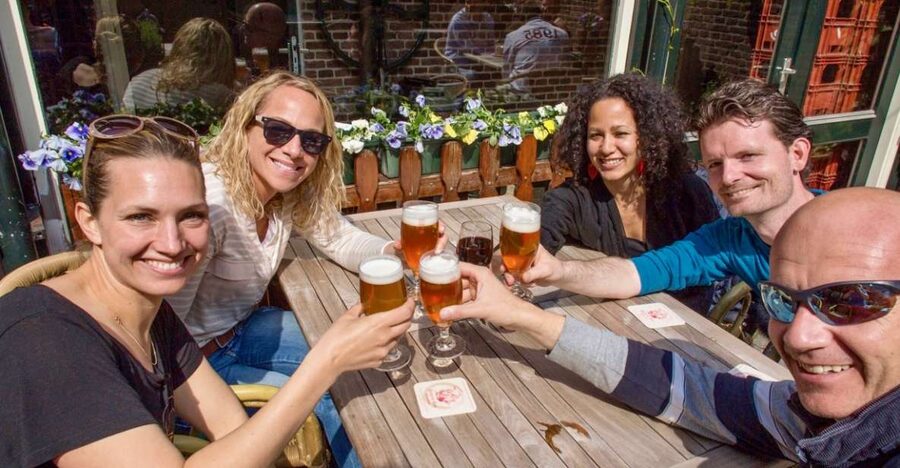 Rotterdam: Breweries and Water Taxi Tour - How the five-beer tasting works