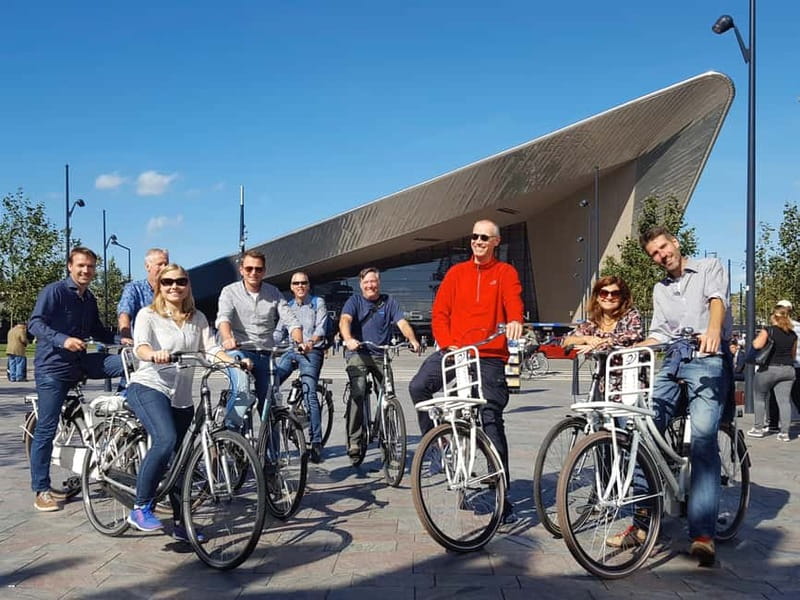 Rotterdam: City Highlights Guided Bike Tour - What the 2.5-Hour Pace Feels Like