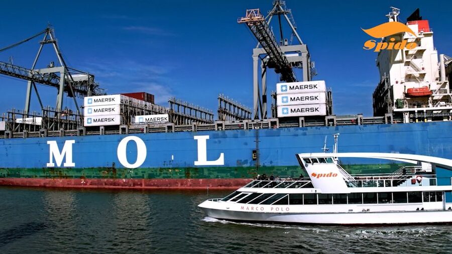 Rotterdam: Harbor Sightseeing Cruise - Comfort, seating, and food on the 75-minute route