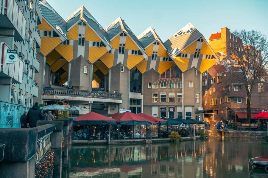 Rotterdam: Highlights & Gems Walking Tour with Dutch Local - Why Rotterdam Makes a Good Walking Tour City