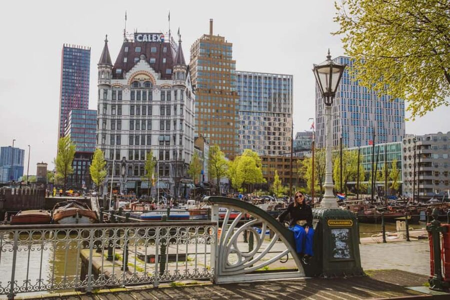 Rotterdam: Highlights & Gems Walking Tour with Dutch Local - Meeting Yoreh at Oude Binnenweg