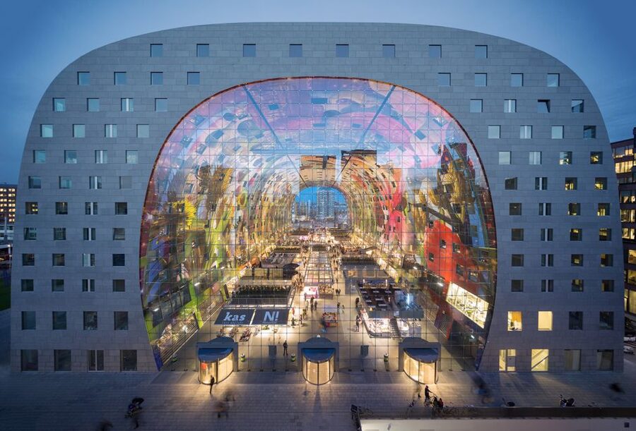 Rotterdam: Markthal Tour, Meet & Taste, and Het Witte Huis - Five minutes around the Cube Houses