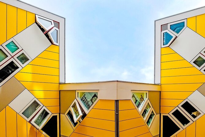 Rotterdam Must Do Tour: Highlights, History, WW2 and Architecture - Oude Haven and the city’s older waterfront