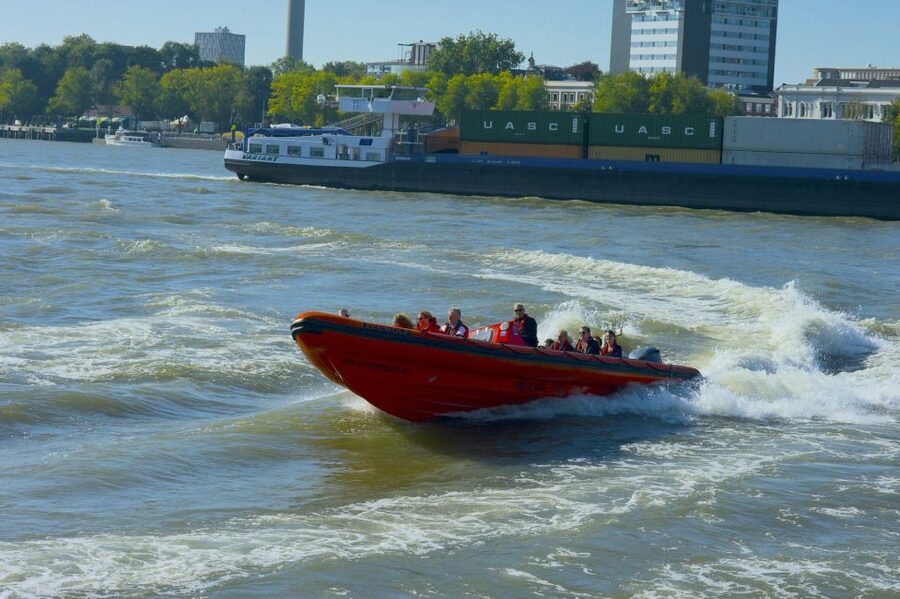 Rotterdam: Private Maas River Speedboat Cruise - From City Skyline to Europe’s Working Port