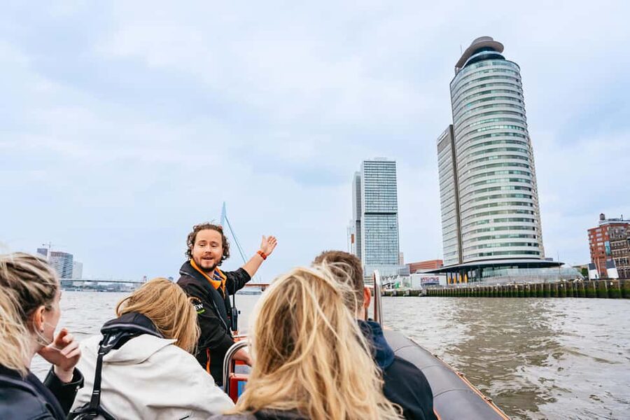 Rotterdam: RIB Speedboat Sightseeing Cruise - Boarding in central Rotterdam