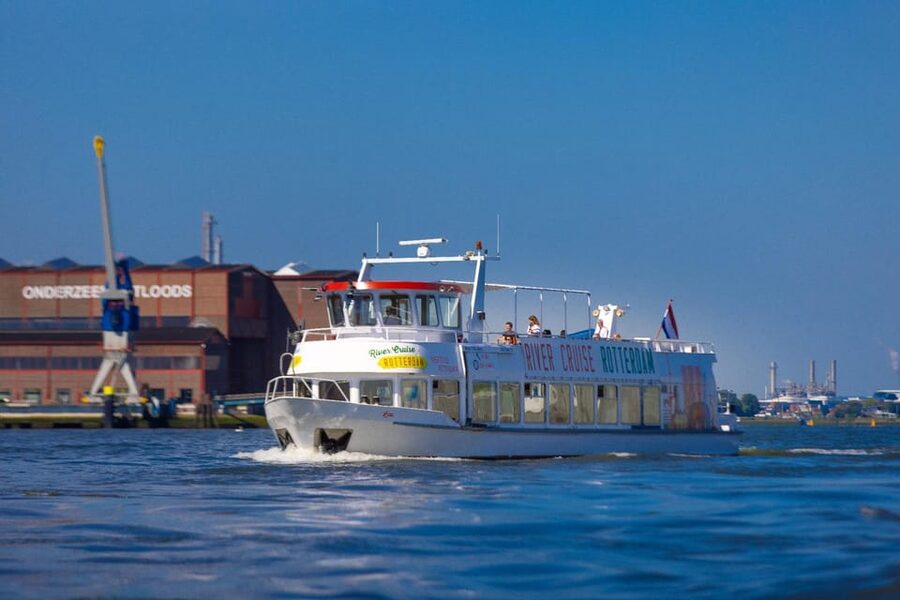 Rotterdam: Summer Cocktail Cruise - A smart way to fit it into your day