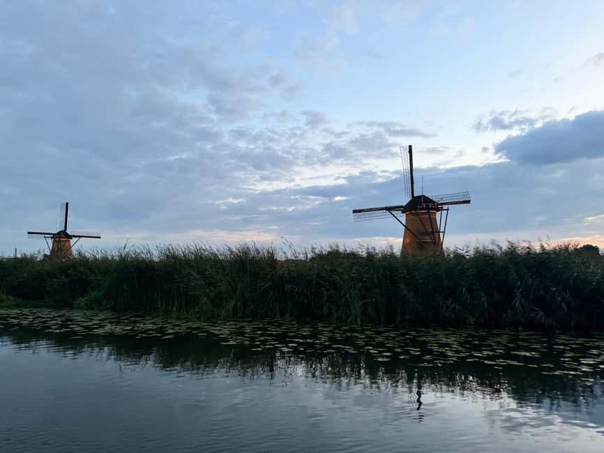 Rotterdam: Waterbus Ticket to Dordrecht and/or Kinderdijk - Line 20 to Dordrecht
