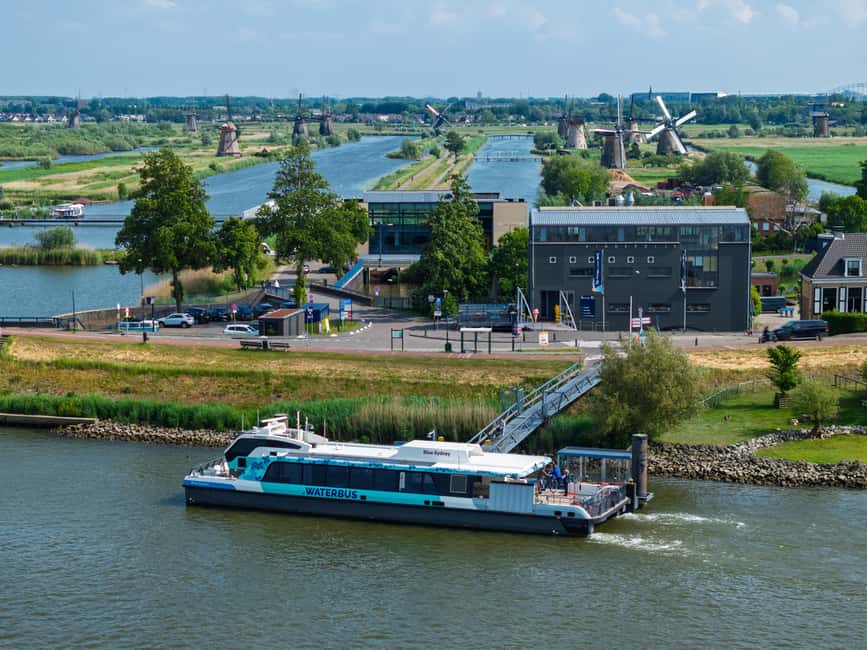 Rotterdam: Waterbus Ticket to Dordrecht and/or Kinderdijk - Finding the right Rotterdam dock