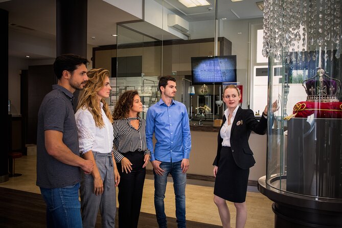 Royal Experience - Private Tour in World's Oldest Diamond Polishing Factory - The Royal 201 and the sparkle test
