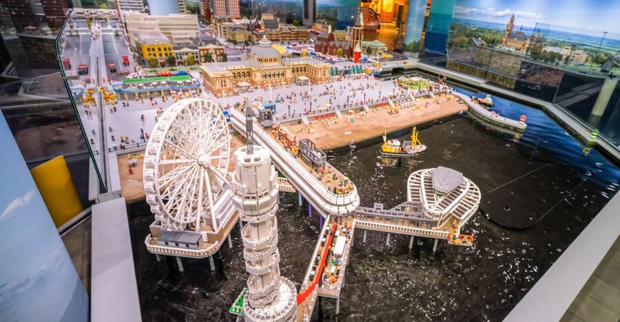 Scheveningen: LEGOLAND® Discovery Centre Entry Ticket - LEGO NINJAGO training and Pirate Island
