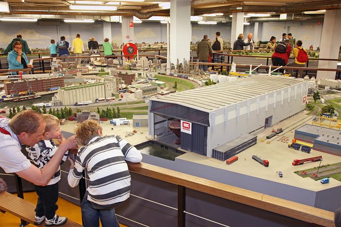 Skip the Line: Entrance Ticket to Miniworld Rotterdam - Hidden jokes reward a slow visit