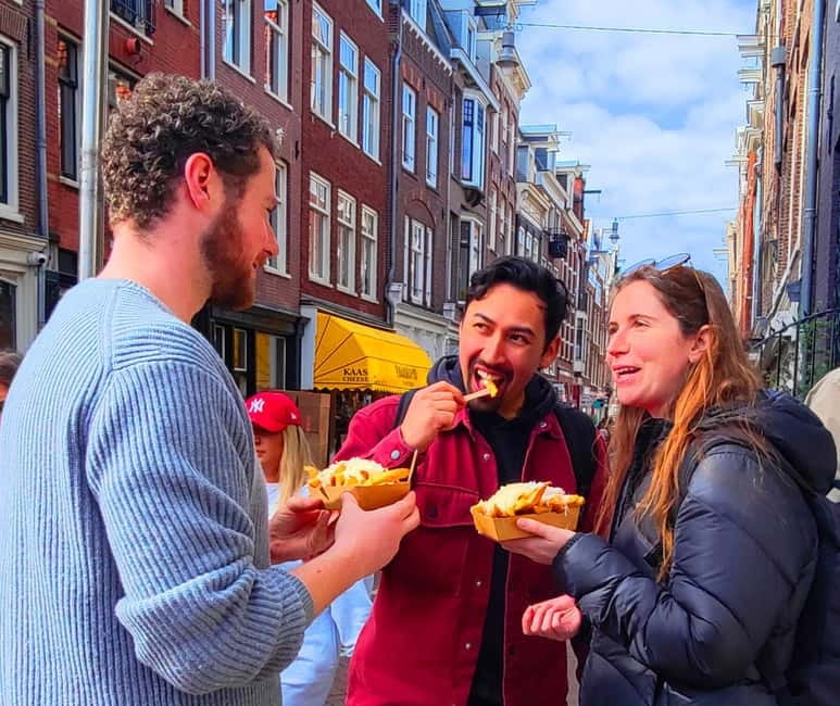 Skipping Lines & Sipping Beers: A History Tour of Amsterdam - Canal streets and stories from a local guide