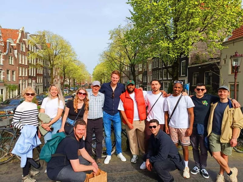 Skipping Lines & Sipping Beers: A History Tour of Amsterdam - Five mystery beers and Dutch snacks