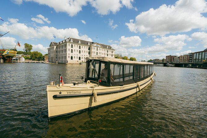 Small-Group Luxury Canal Cruise with Local Skipper - The grand 17th-century canal houses