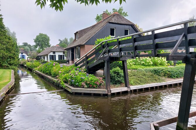 Small-Group Tour to Windmills & Giethoorn with boat tour - What the $146.61 price gives you