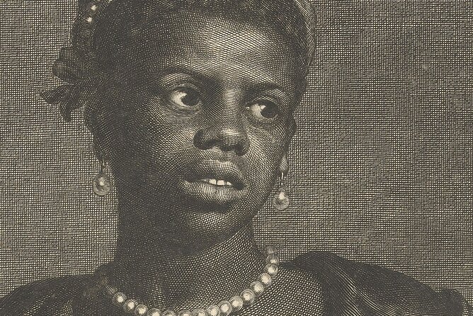 Small-Group Women's History Tour in Amsterdam - Beurspoortje and a woman with unusual nerve