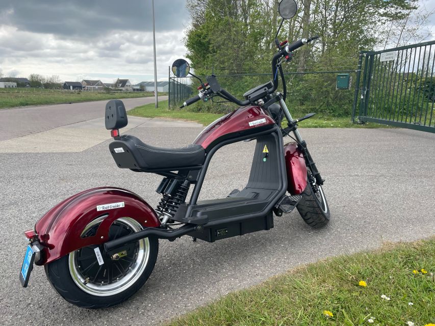Texel: Explore Texel with a Café Cruiser E-scooter - Why an e-scooter suits Texel so well