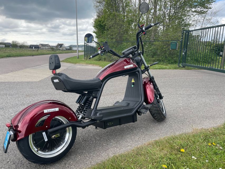 Texel: Explore Texel with a Café Cruiser E-scooter - Planning three hours across beaches and villages