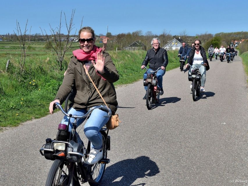 Texel: Solex Moped Rental - Collecting the Solex and getting ready