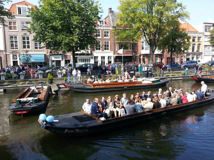 The Hague: City Canal Cruise - Why the $17 price makes sense