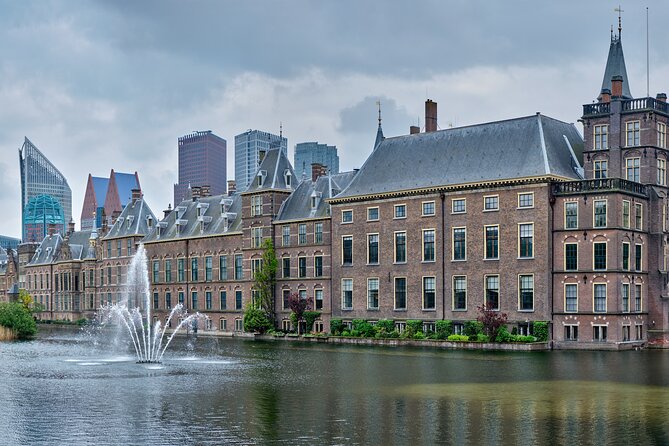 The Hague: City Walk Audio Guide in 7 Languages on your Phone - A flexible introduction to The Hague