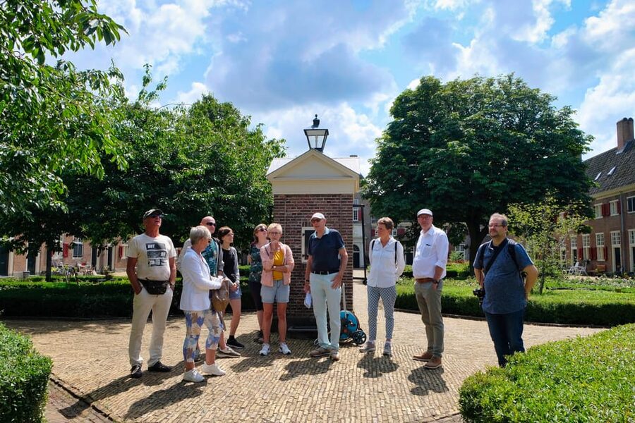 The Hague: Courtyard Walking Tour - Is $9 a good value?