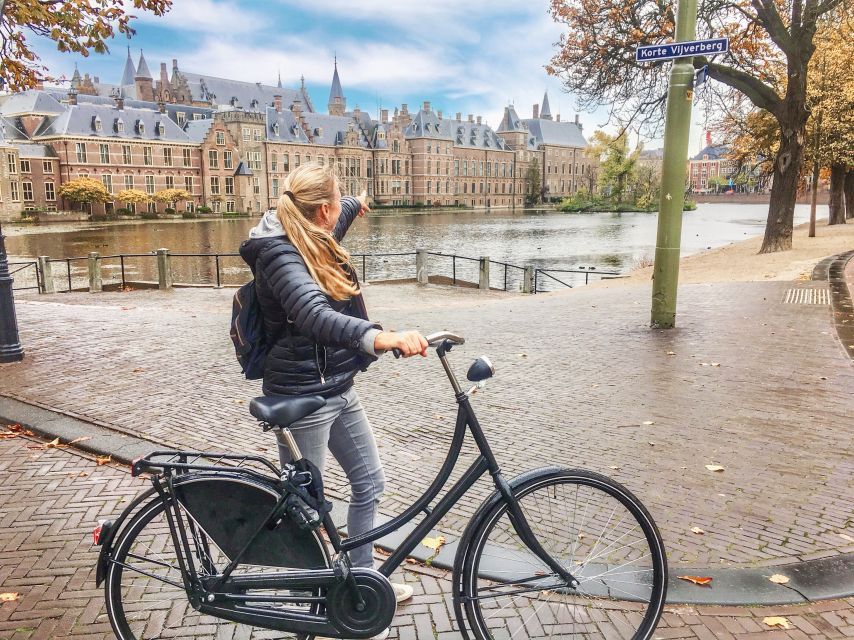 The Hague: Highlights Bike Tour - Weather, language, and riding conditions