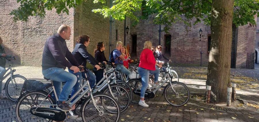 The Hague: Highlights Bike Tour - What the $35 price gets you