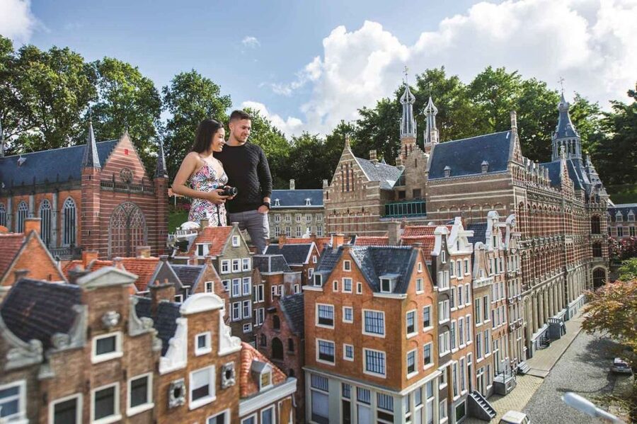The Hague: Madurodam Miniature Park Entry Ticket - Getting to George Maduroplein