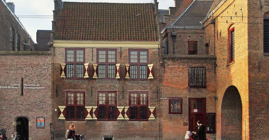 The Hague: Prison Gate Museum - Seeing the Cells Where Prisoners Waited