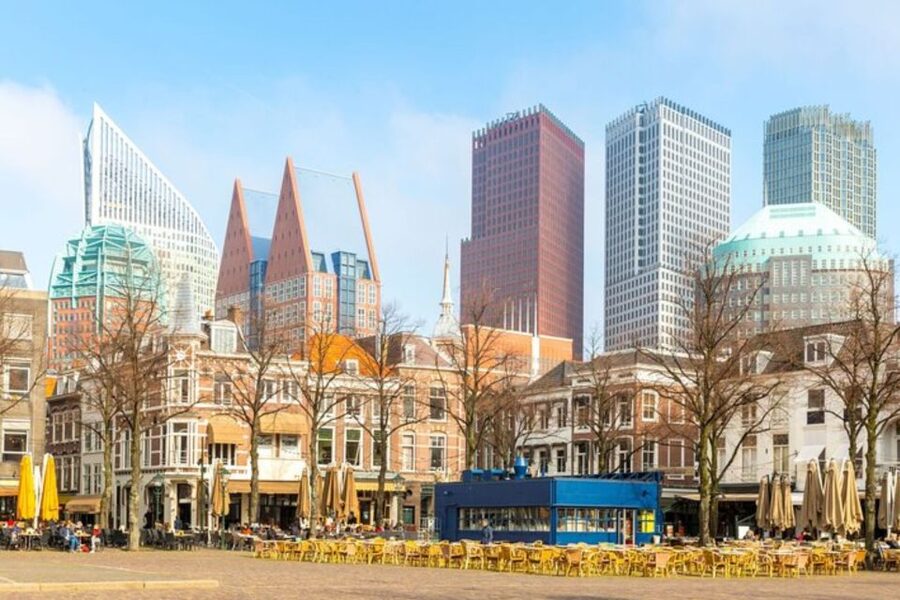 The Hague: Private Custom Walking Tour With A Local Guide - A private introduction to The Hague
