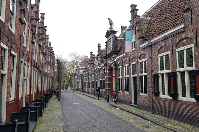 The rise of Haarlem: Culture, History, Art and Architecture Walking Tour - A hofje and the quiet side of Haarlem