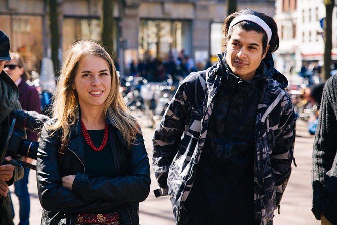 Treasures of Amsterdam: Coffeeshops & Red Light District Private Tour - Why the private format matters