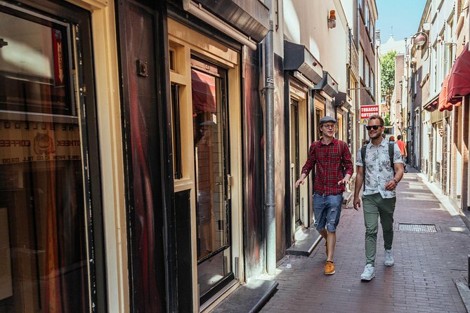 Treasures of Amsterdam: Coffeeshops & Red Light District Private Tour - Guide quality makes or breaks the walk