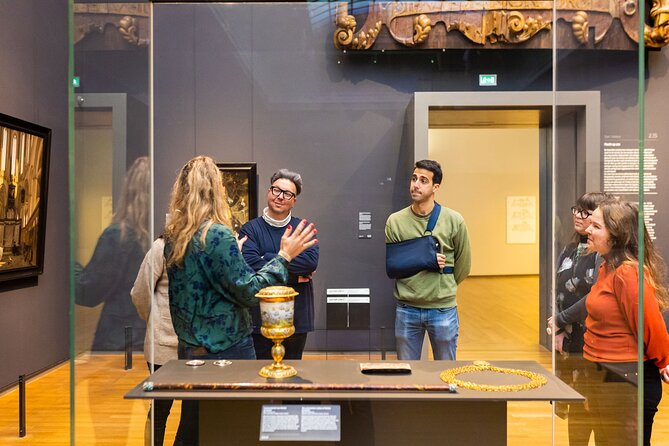 Ultimate Combo: Rijksmuseum, Van Gogh Museum, Canal Boat Cruise - The lunch break: one hour to reset