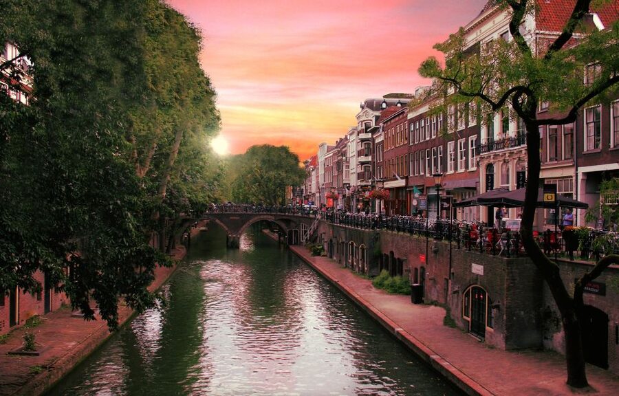 Utrecht: Guided Highlights Walking Tour - Key points at a glance