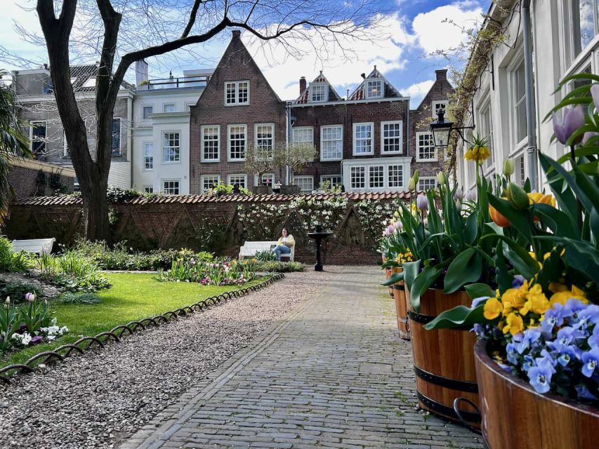 Utrecht: Highlights and Secrets with a Walking Tour - Reading Utrecht through its Roman beginning