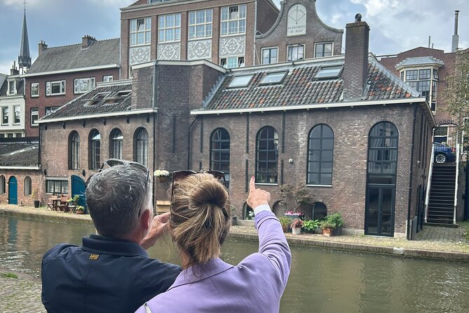 Utrecht Historic City: a Self-Guided Augmented Reality Tour - Pandhof Sinte Marie and monastic life