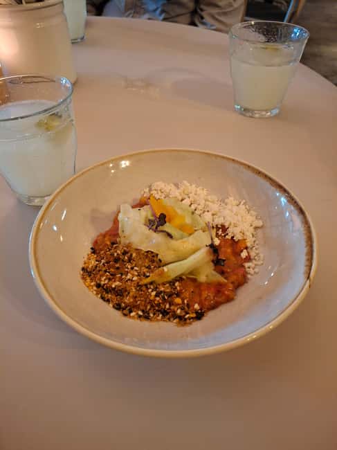 Utrecht: Vegan Food Bike Tour - 6 Tastings (excl. bike) - Restaurant Kasvio and the vegetable course